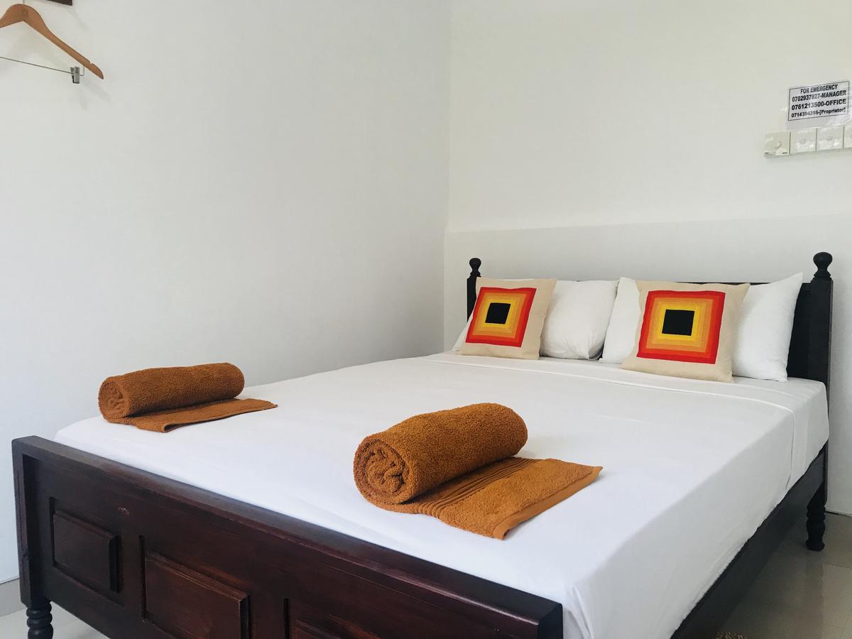 Lake City Resort Anuradhapura Exterior photo
