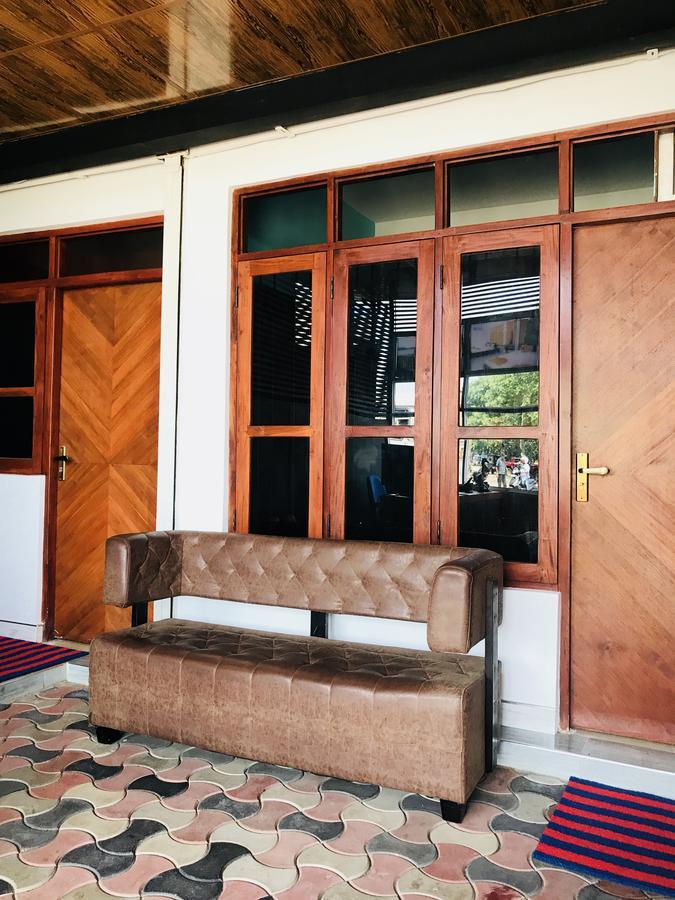 Lake City Resort Anuradhapura Exterior photo